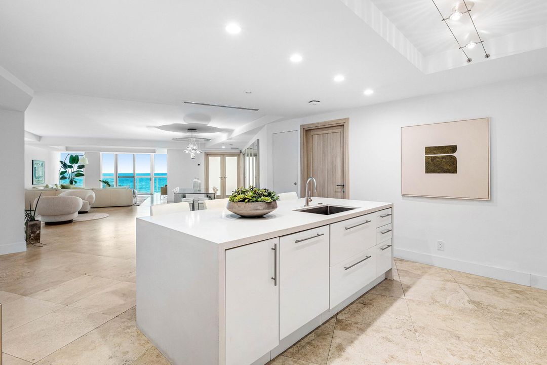 For Sale: $3,800,000 (3 beds, 3 baths, 2654 Square Feet)