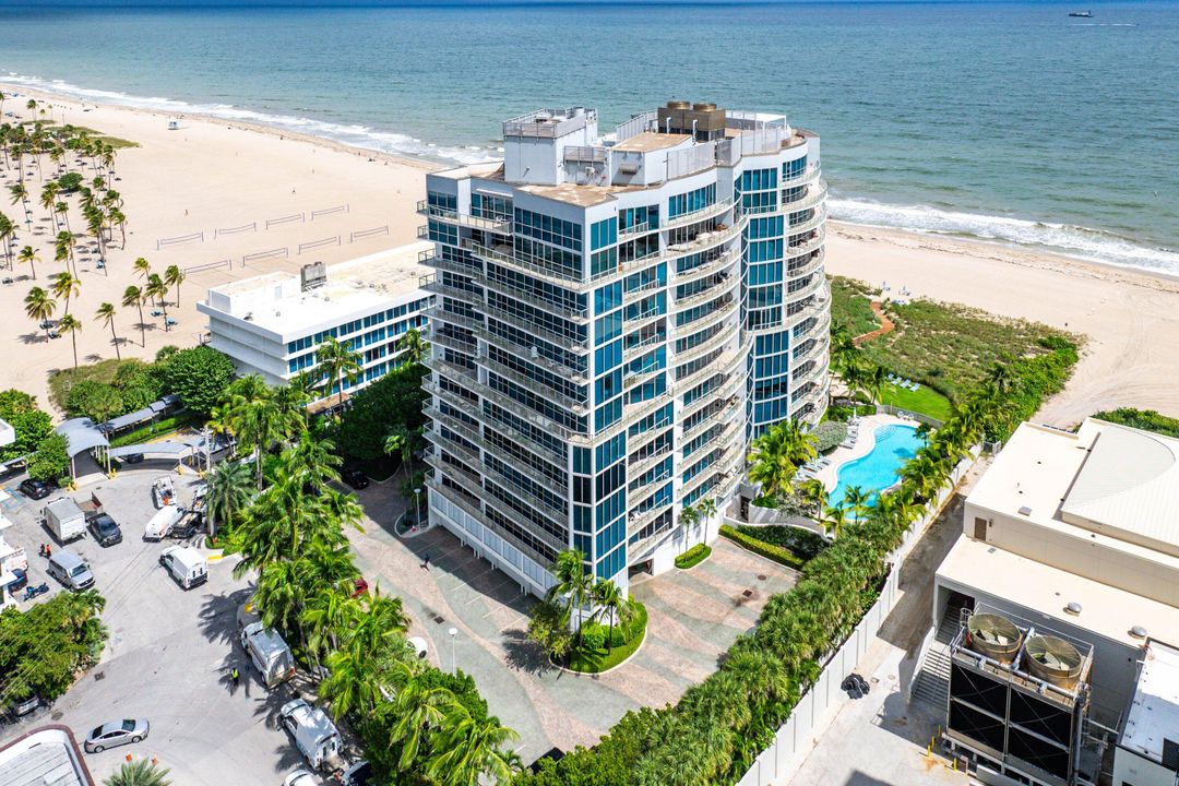 For Sale: $3,800,000 (3 beds, 3 baths, 2654 Square Feet)