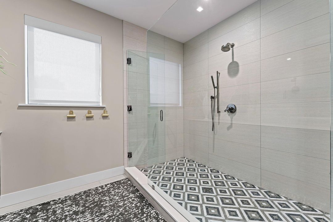 For Rent: $12,500 (2 beds, 2 baths, 2040 Square Feet)