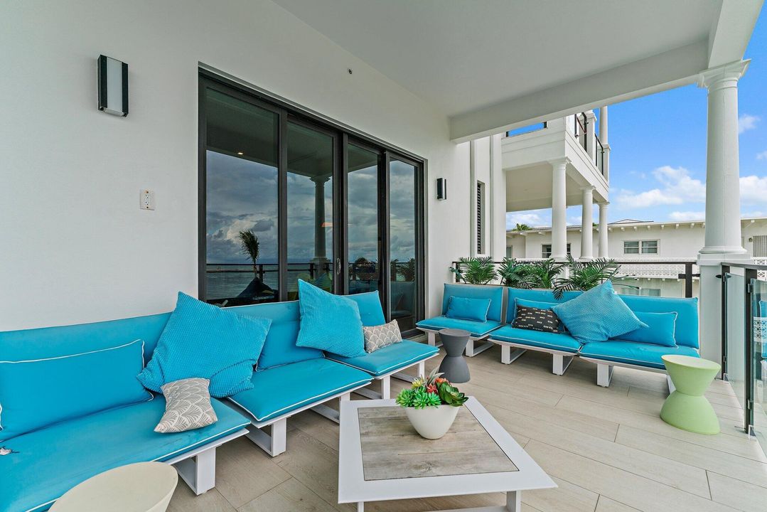 For Rent: $12,500 (2 beds, 2 baths, 2040 Square Feet)