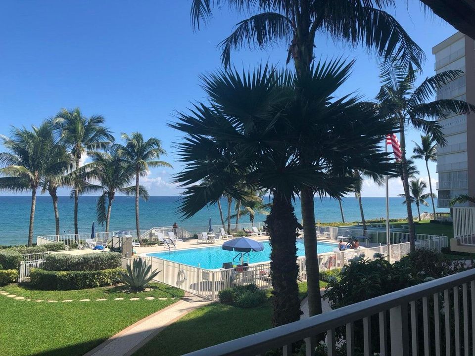 合同活跃: $5,800 (2 贝兹, 2 浴室, 1076 平方英尺)