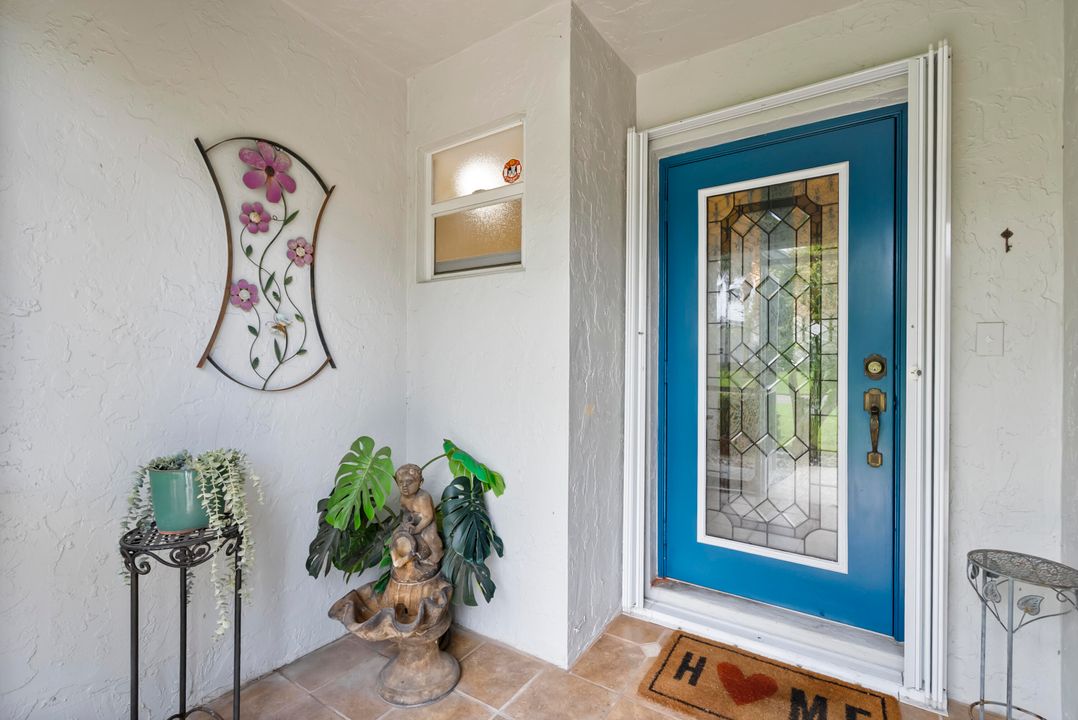 最近售出: $305,000 (3 贝兹, 2 浴室, 1346 平方英尺)