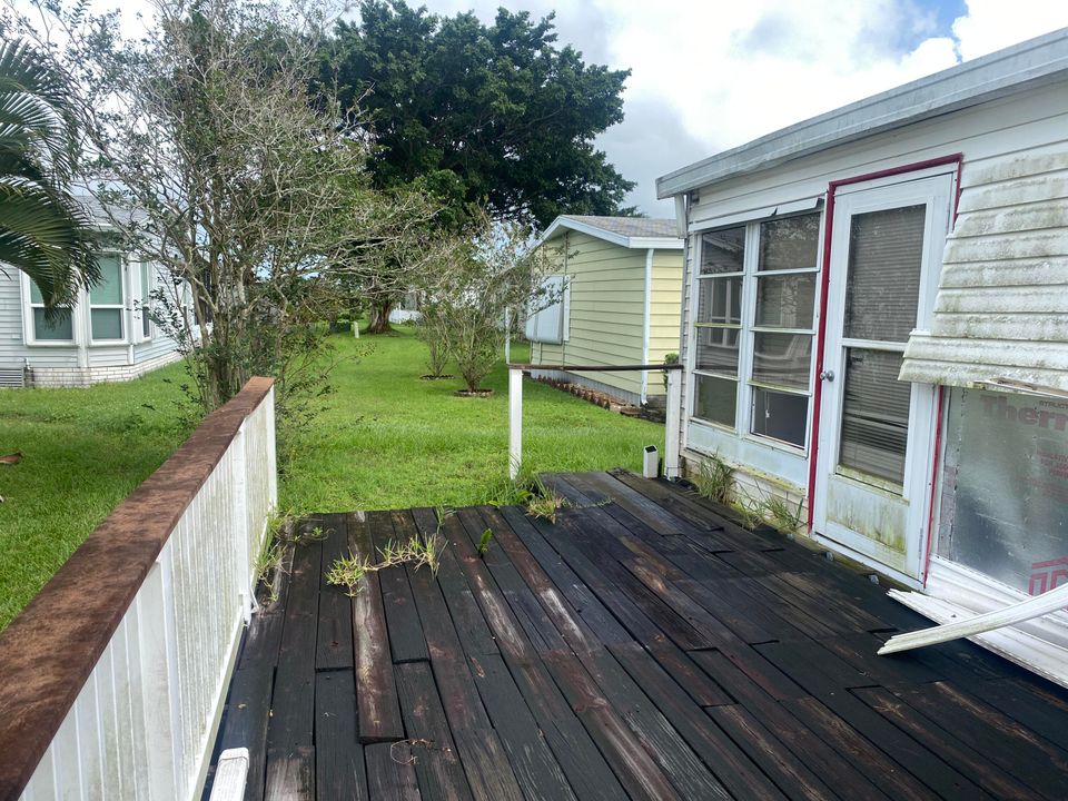 Active With Contract: $79,900 (3 beds, 2 baths, 1404 Square Feet)