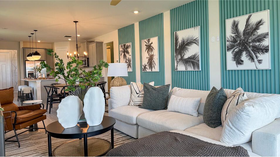 For Sale: $368,595 (2 beds, 2 baths, 1713 Square Feet)