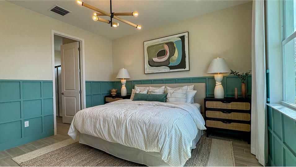 For Sale: $368,595 (2 beds, 2 baths, 1713 Square Feet)