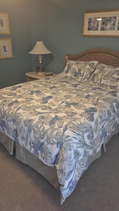 For Rent: $5,500 (2 beds, 2 baths, 1385 Square Feet)