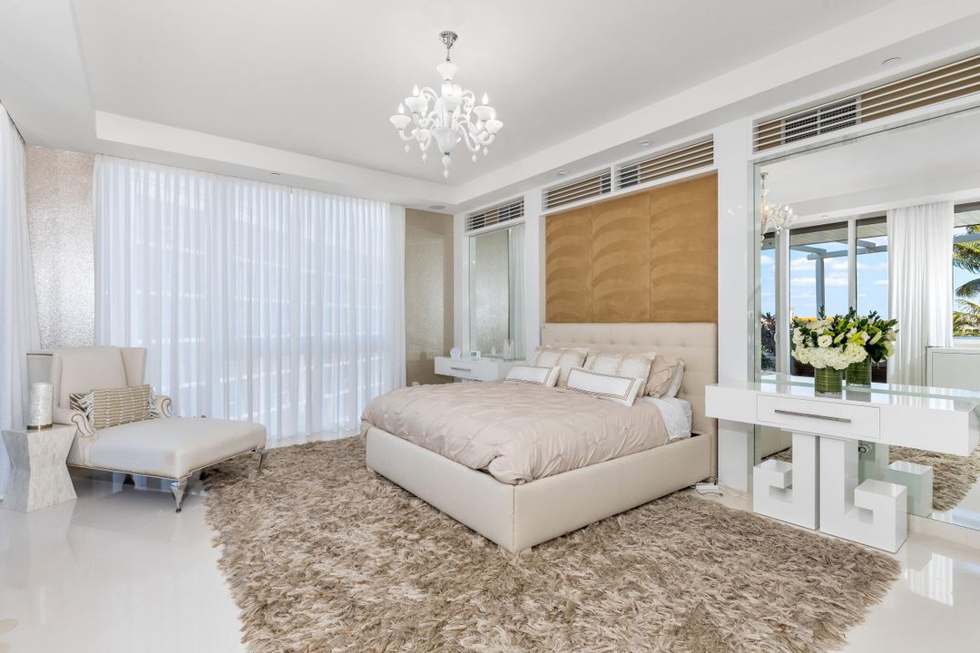 For Rent: $35,000 (3 beds, 3 baths, 3584 Square Feet)