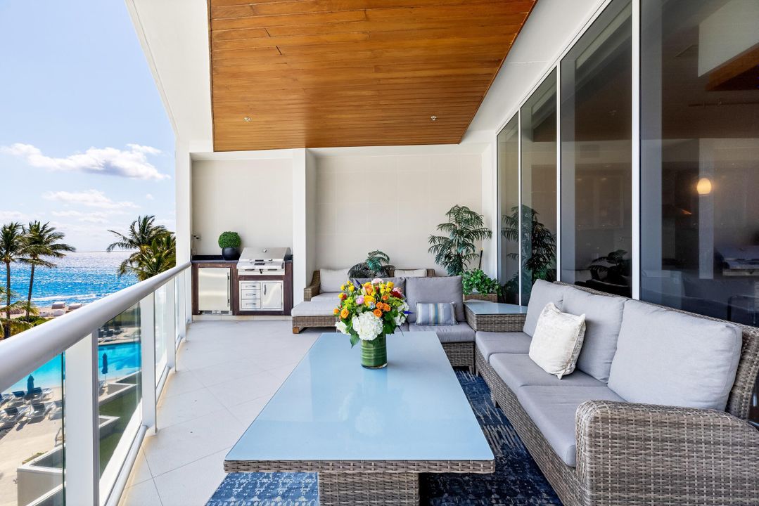 For Rent: $35,000 (3 beds, 3 baths, 3584 Square Feet)