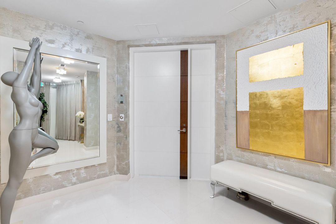 For Rent: $35,000 (3 beds, 3 baths, 3584 Square Feet)