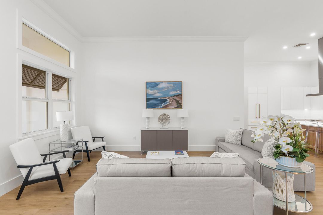 For Sale: $2,900,000 (5 beds, 4 baths, 3084 Square Feet)