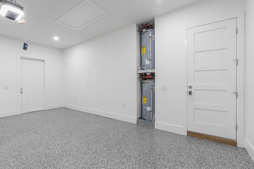 For Sale: $2,900,000 (5 beds, 4 baths, 3084 Square Feet)