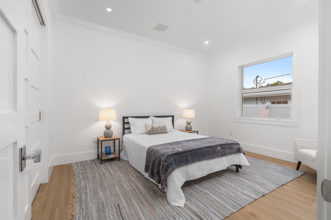 For Sale: $2,900,000 (5 beds, 4 baths, 3084 Square Feet)