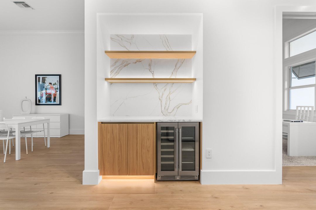 For Sale: $2,900,000 (5 beds, 4 baths, 3084 Square Feet)