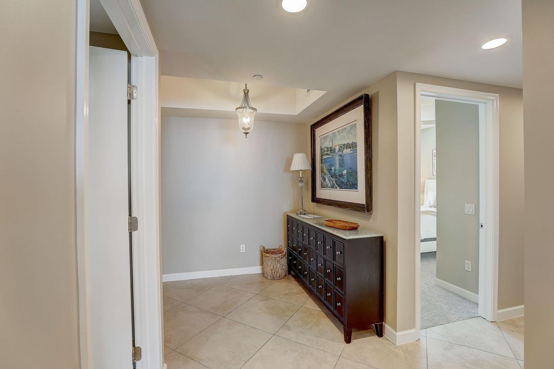 В аренду: $4,500 (2 спален, 3 ванн, 1704 Квадратных фут)