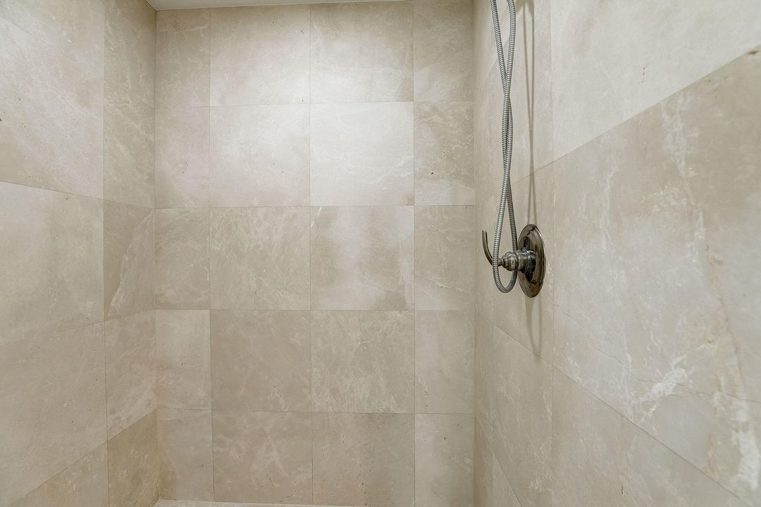 В аренду: $4,500 (2 спален, 3 ванн, 1704 Квадратных фут)