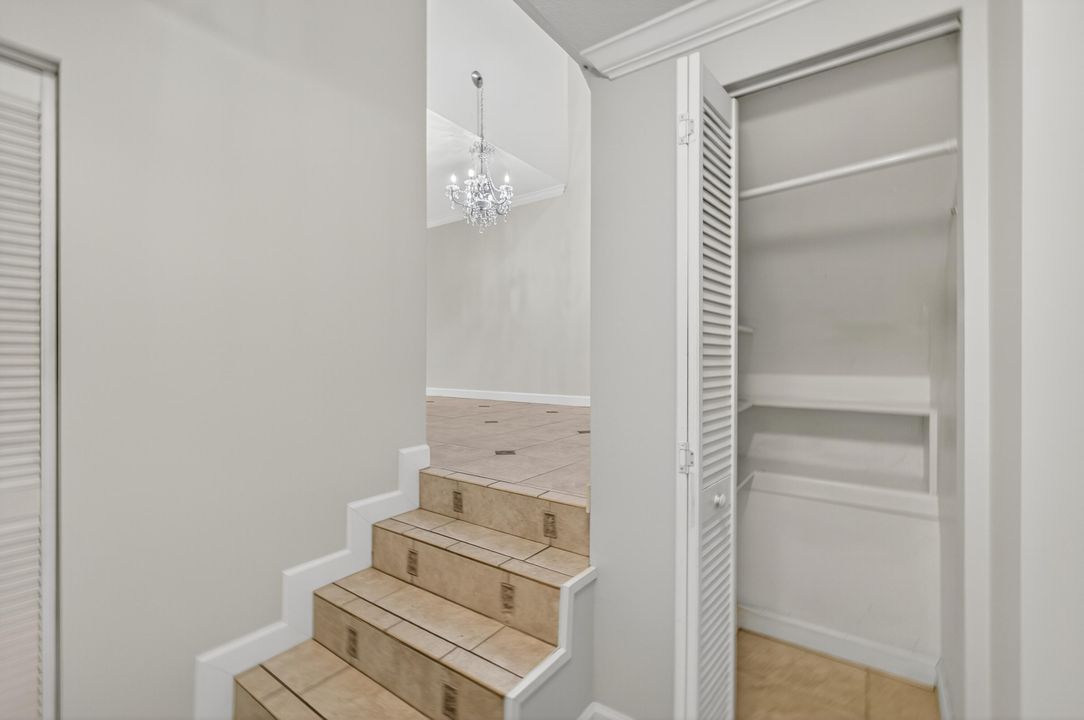 待售: $425,000 (2 贝兹, 2 浴室, 1514 平方英尺)