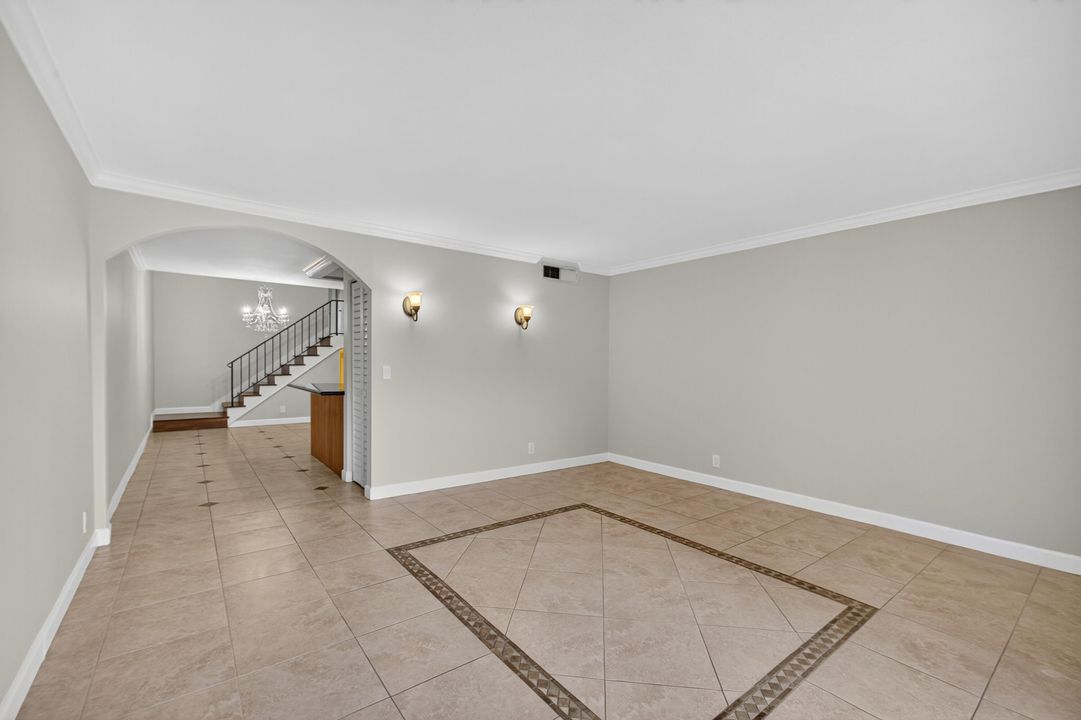 待售: $425,000 (2 贝兹, 2 浴室, 1514 平方英尺)