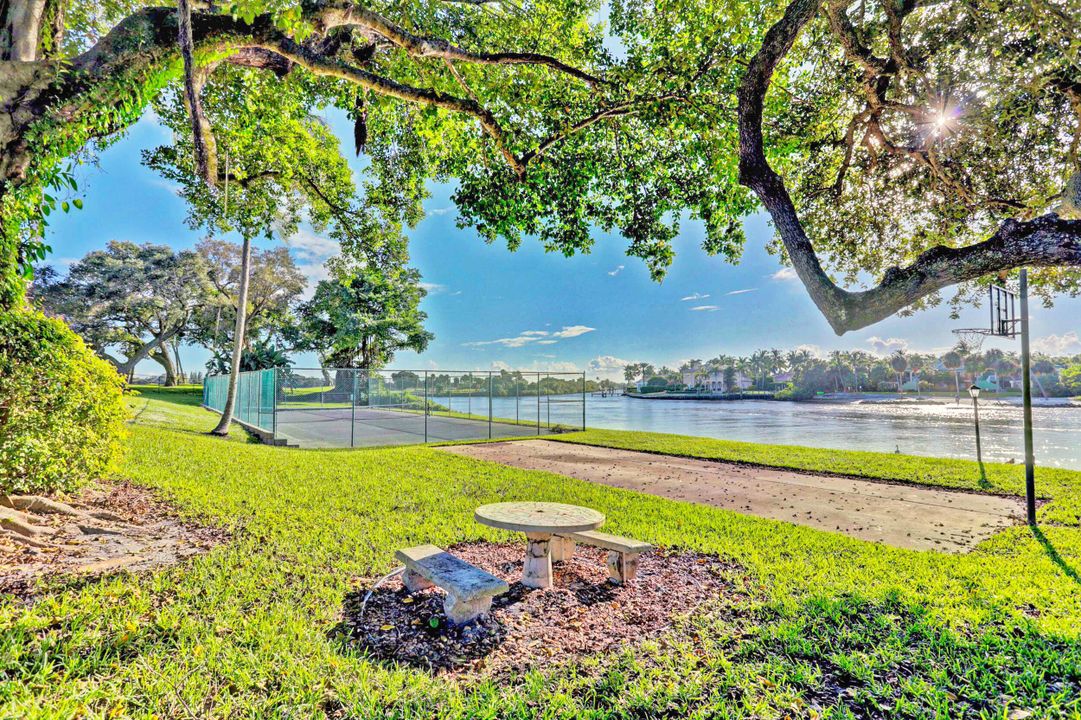 待售: $425,000 (2 贝兹, 2 浴室, 1514 平方英尺)