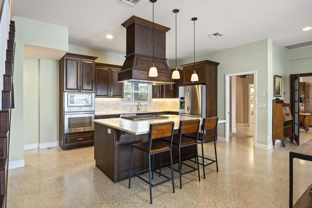 For Sale: $2,600,000 (5 beds, 4 baths, 4394 Square Feet)