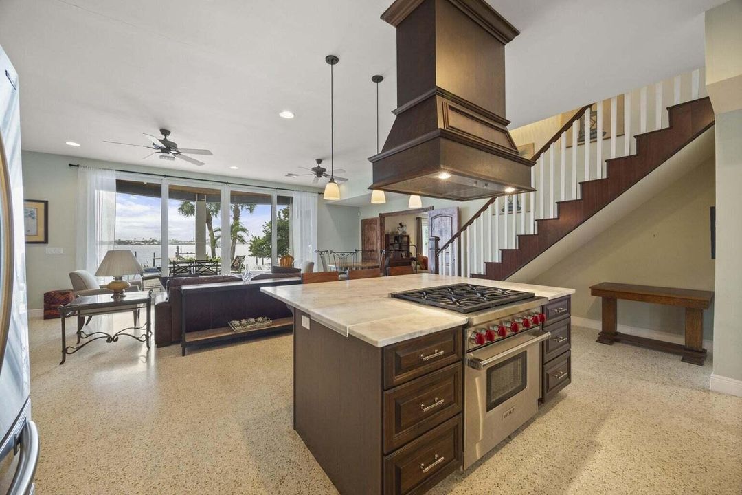 For Sale: $2,600,000 (5 beds, 4 baths, 4394 Square Feet)