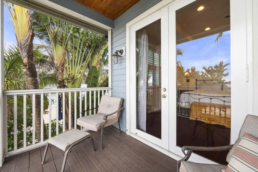 For Sale: $2,600,000 (5 beds, 4 baths, 4394 Square Feet)