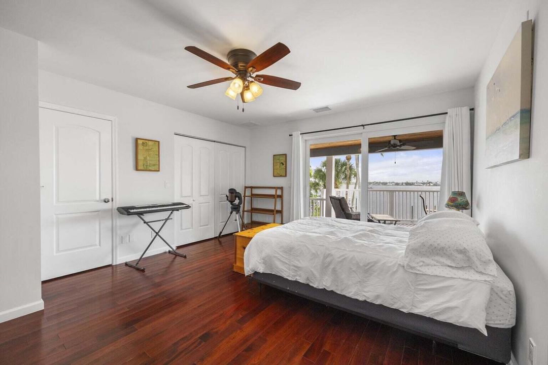 For Sale: $2,600,000 (5 beds, 4 baths, 4394 Square Feet)