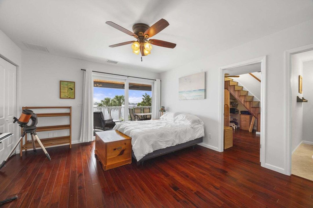 For Sale: $2,600,000 (5 beds, 4 baths, 4394 Square Feet)