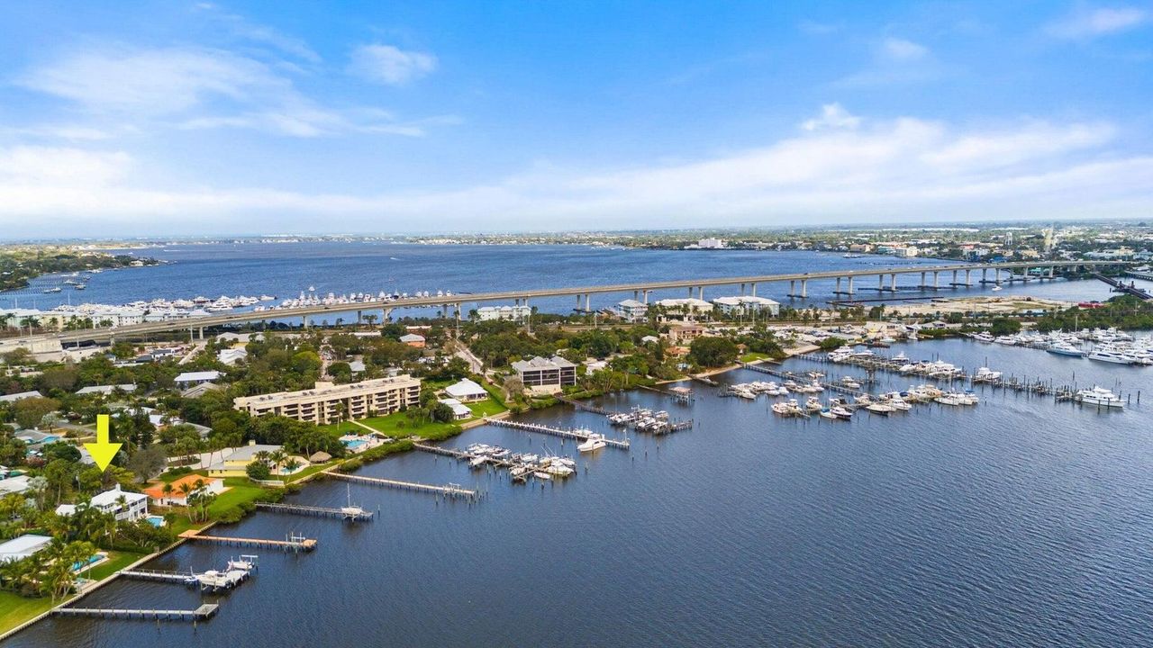 For Sale: $2,600,000 (5 beds, 4 baths, 4394 Square Feet)