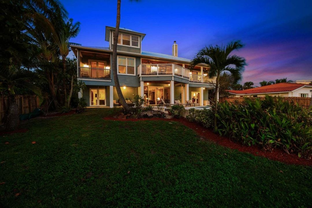 For Sale: $2,600,000 (5 beds, 4 baths, 4394 Square Feet)