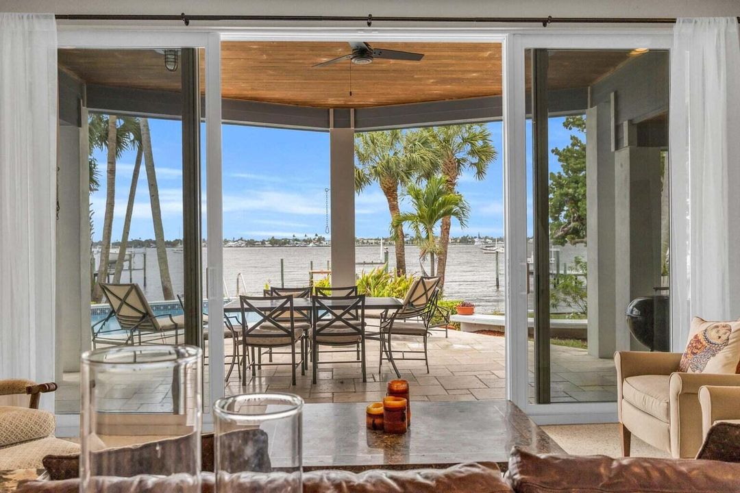 For Sale: $2,600,000 (5 beds, 4 baths, 4394 Square Feet)