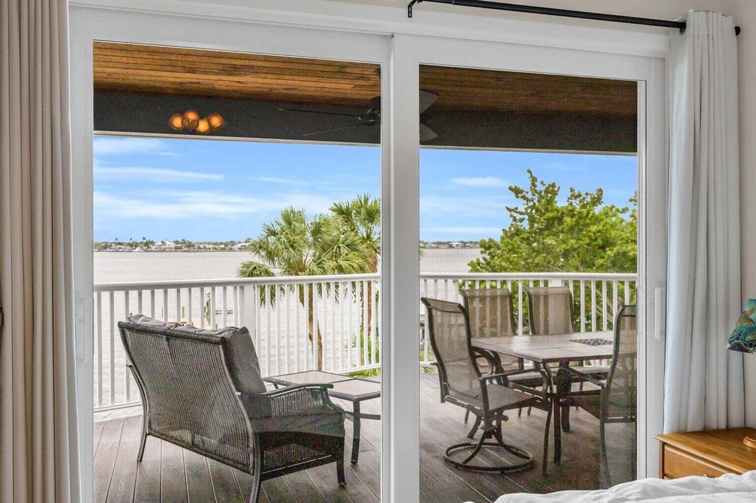 For Sale: $2,600,000 (5 beds, 4 baths, 4394 Square Feet)