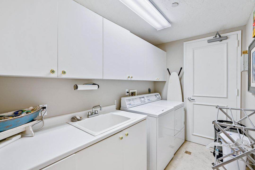 For Rent: $6,000 (3 beds, 2 baths, 1861 Square Feet)