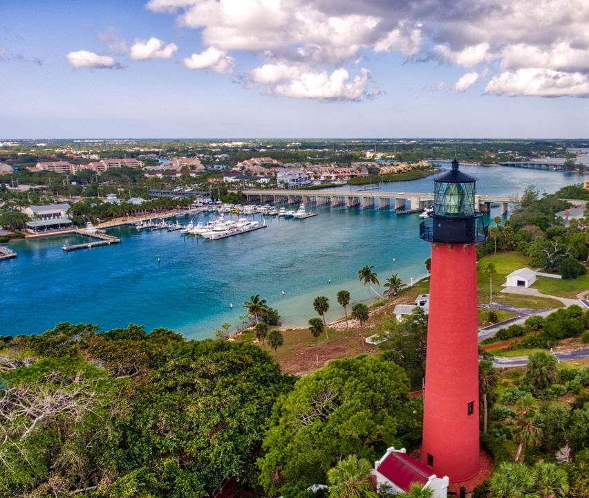 For Rent: $6,000 (3 beds, 2 baths, 1861 Square Feet)