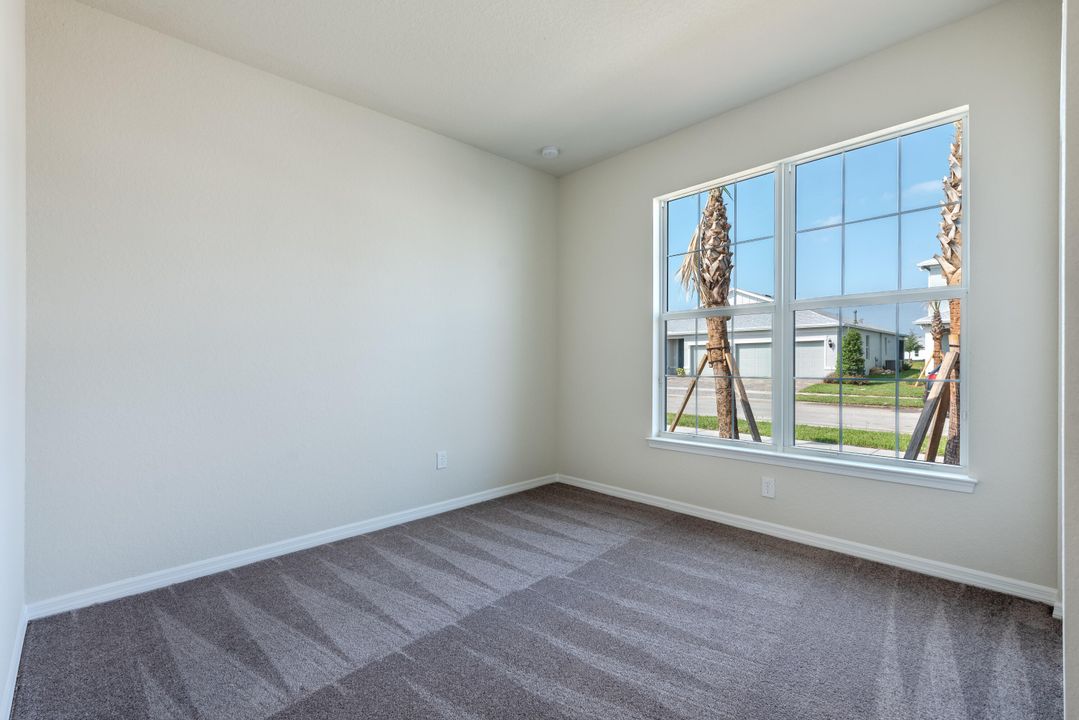 Под контрактом: $3,000 (4 спален, 2 ванн, 1850 Квадратных фут)