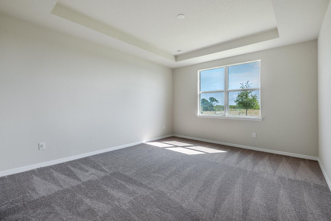 Под контрактом: $3,000 (4 спален, 2 ванн, 1850 Квадратных фут)