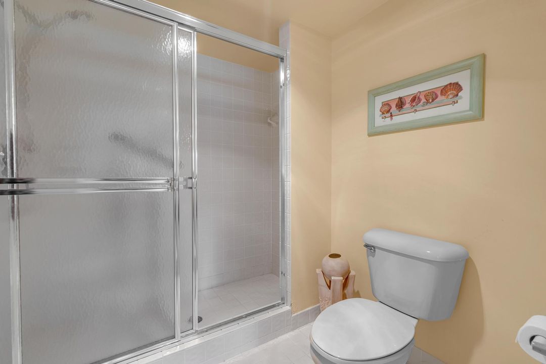 Active With Contract: $199,000 (2 beds, 2 baths, 1362 Square Feet)