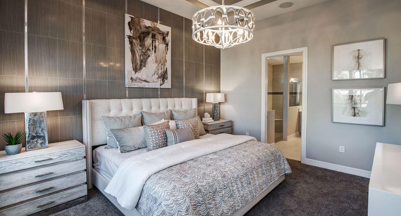 合同活跃: $499,610 (3 贝兹, 2 浴室, 2197 平方英尺)