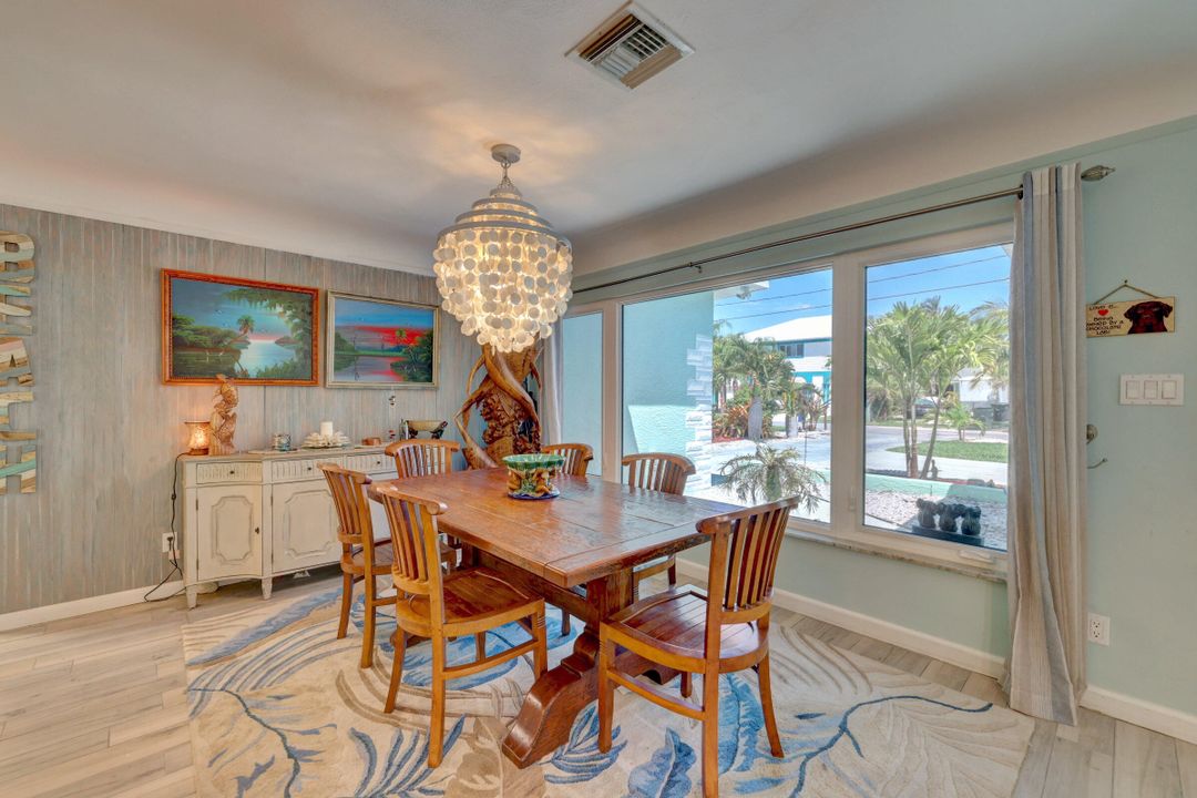 For Sale: $727,700 (3 beds, 2 baths, 1777 Square Feet)