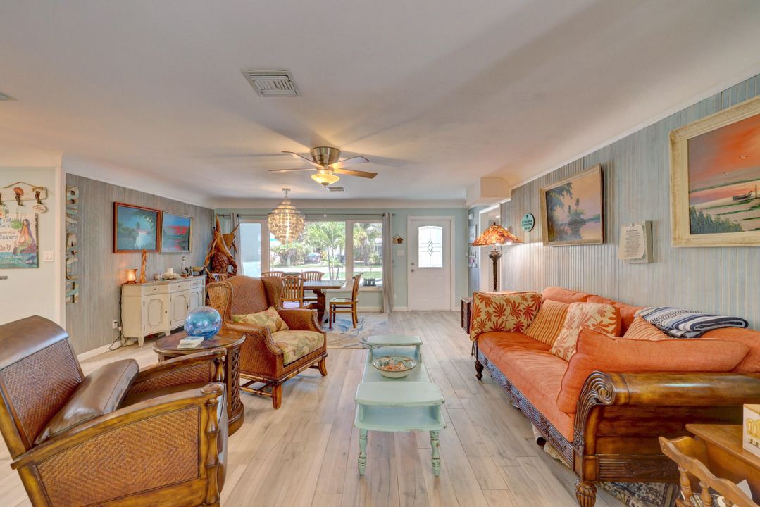 For Sale: $727,700 (3 beds, 2 baths, 1777 Square Feet)