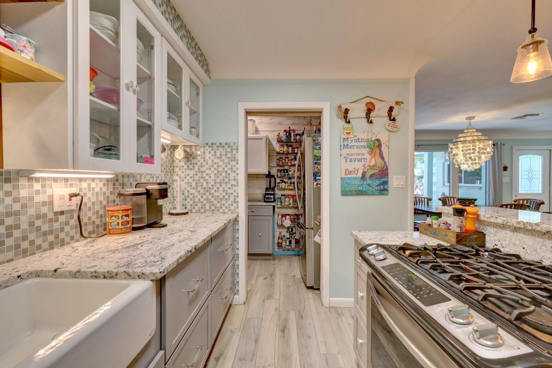 For Sale: $727,700 (3 beds, 2 baths, 1777 Square Feet)