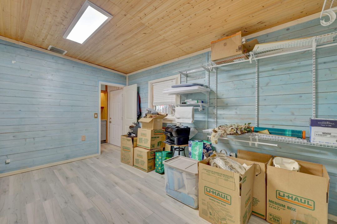 For Sale: $727,700 (3 beds, 2 baths, 1777 Square Feet)