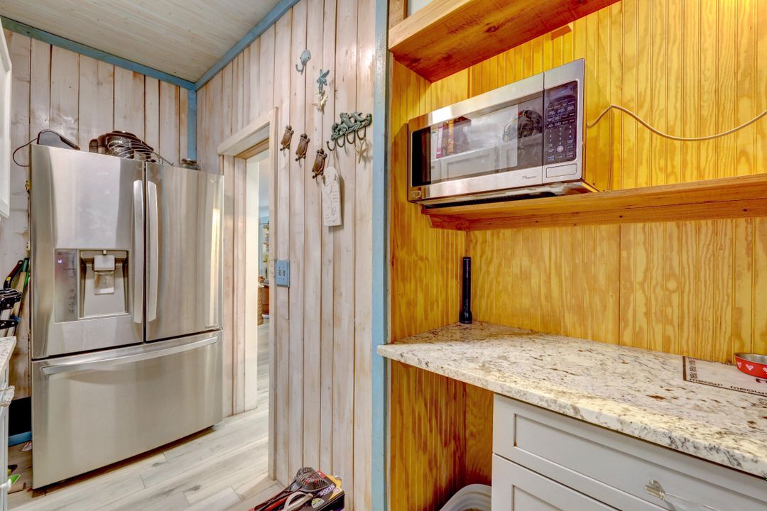 For Sale: $727,700 (3 beds, 2 baths, 1777 Square Feet)