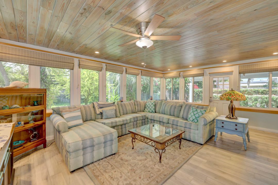 For Sale: $727,700 (3 beds, 2 baths, 1777 Square Feet)