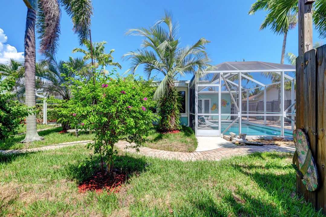 For Sale: $727,700 (3 beds, 2 baths, 1777 Square Feet)