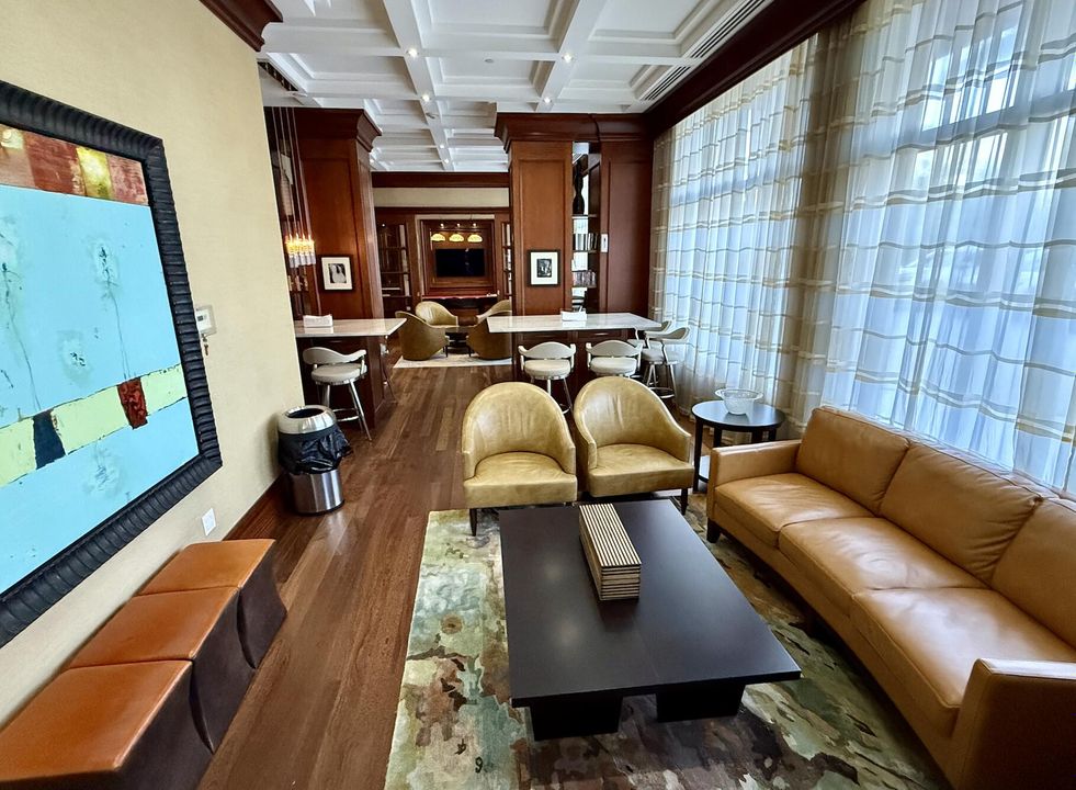 For Sale: $2,800,000 (3 beds, 3 baths, 2801 Square Feet)