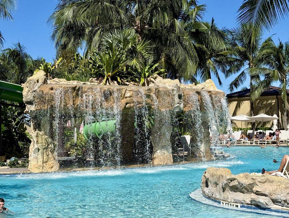 For Sale: $2,800,000 (3 beds, 3 baths, 2801 Square Feet)