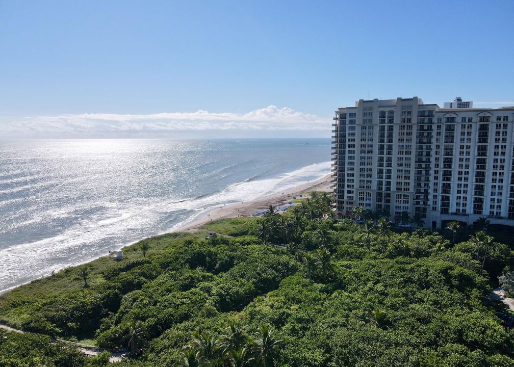 For Sale: $2,800,000 (3 beds, 3 baths, 2801 Square Feet)