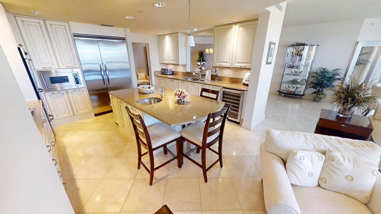 For Sale: $2,800,000 (3 beds, 3 baths, 2801 Square Feet)