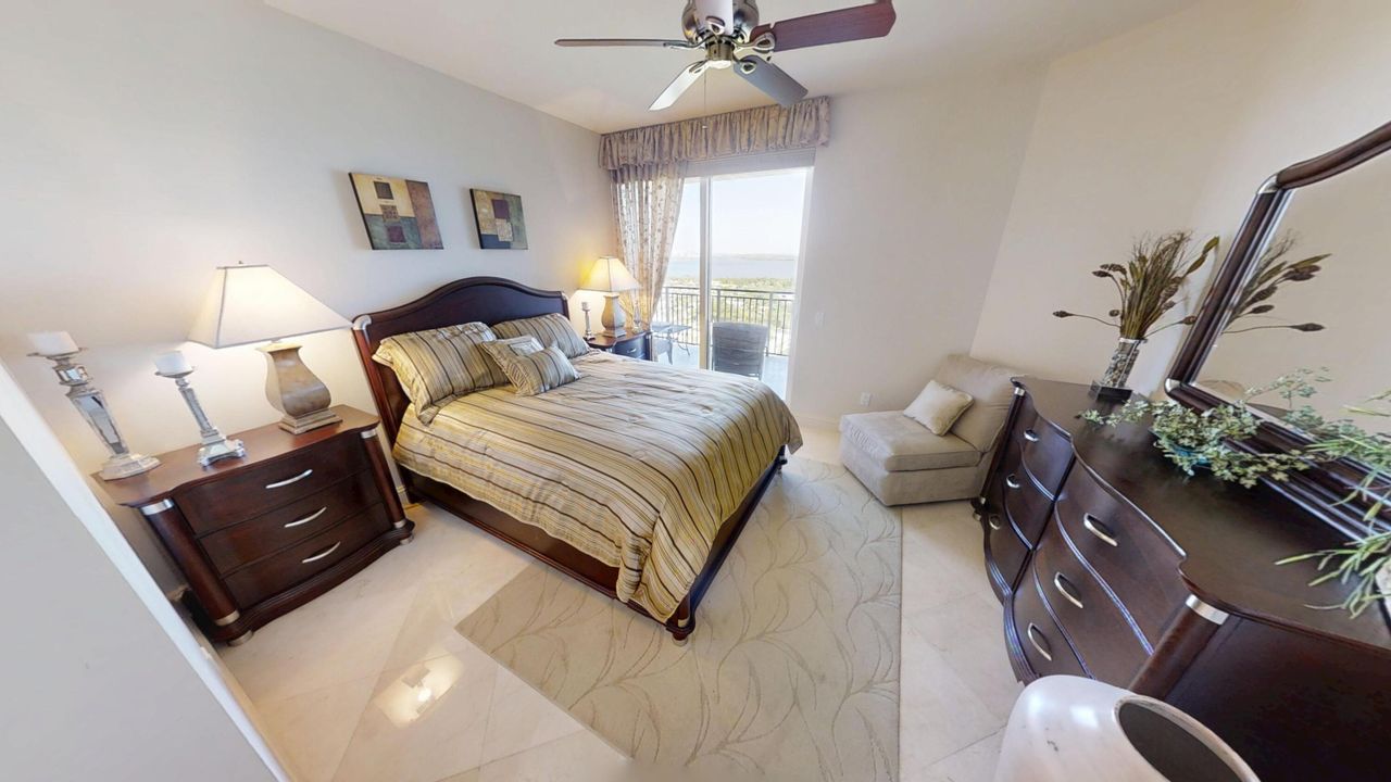 For Sale: $2,800,000 (3 beds, 3 baths, 2801 Square Feet)