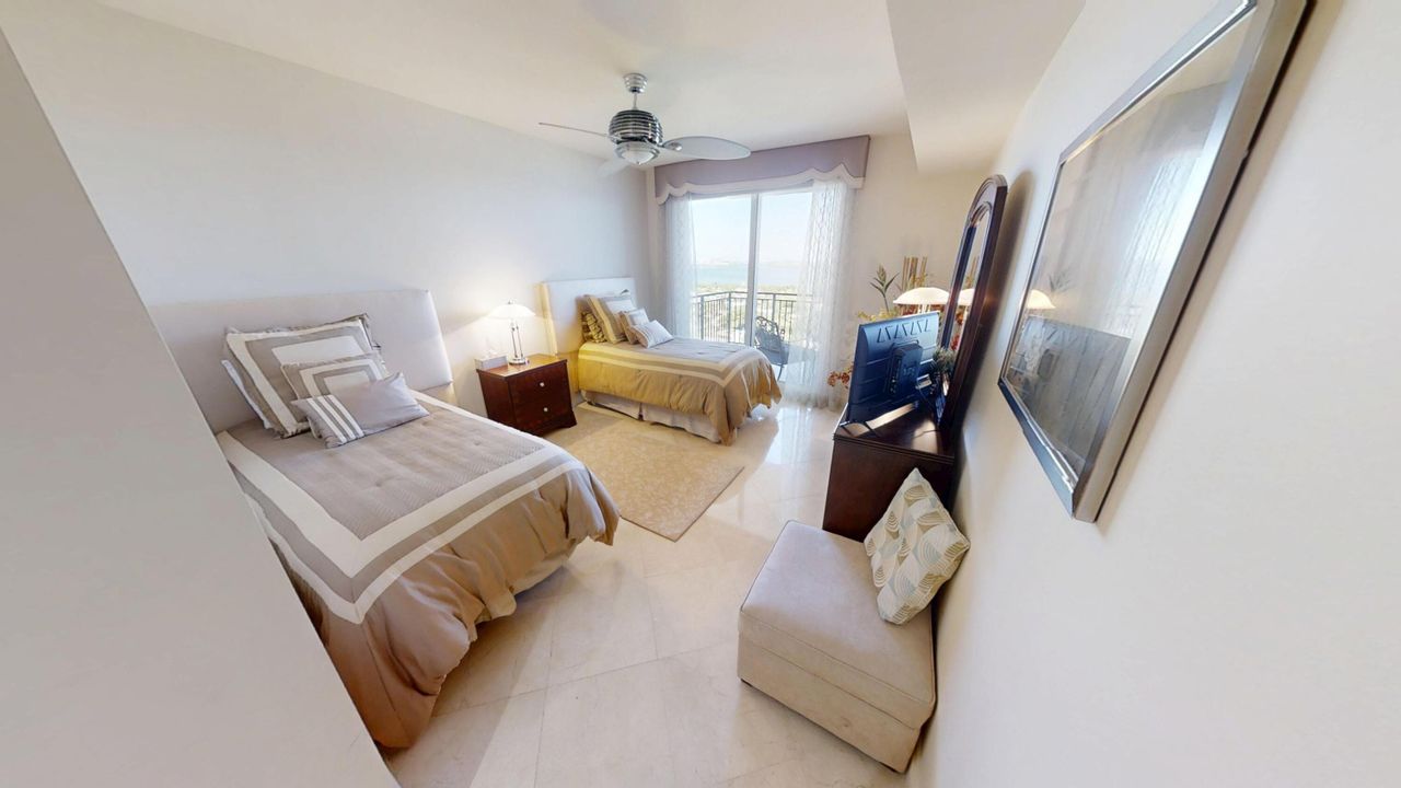 For Sale: $2,800,000 (3 beds, 3 baths, 2801 Square Feet)